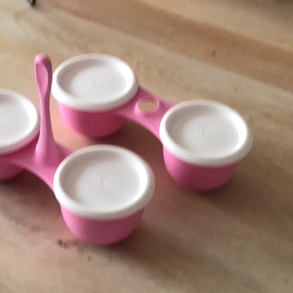 Tupperware Blossom Condiment Set - Picture 2 of 6